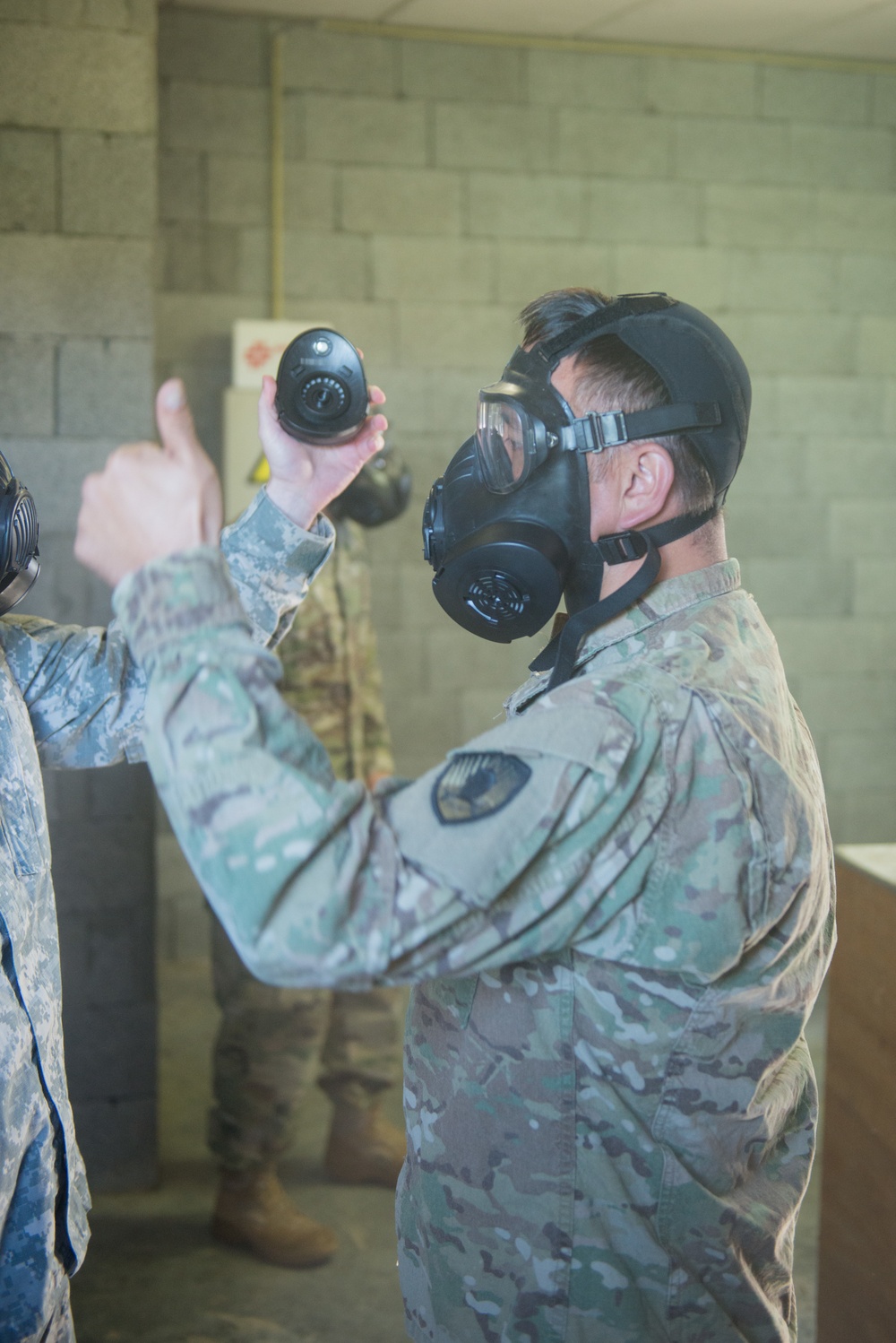 650th MI Gp Soldiers practice CBRN defense