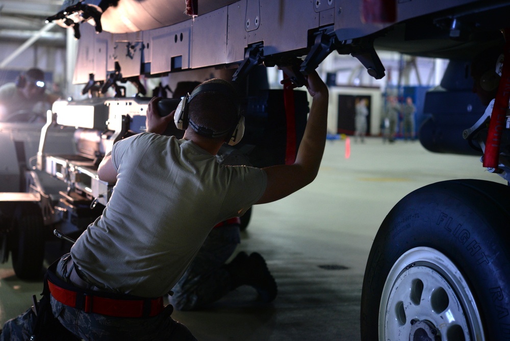 Weapons load crews compete for top title