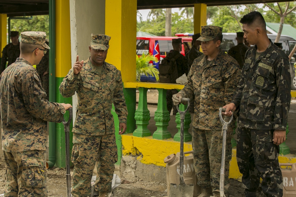U.S. Marines at humanitarian civic assistance sites in Northern Luzon