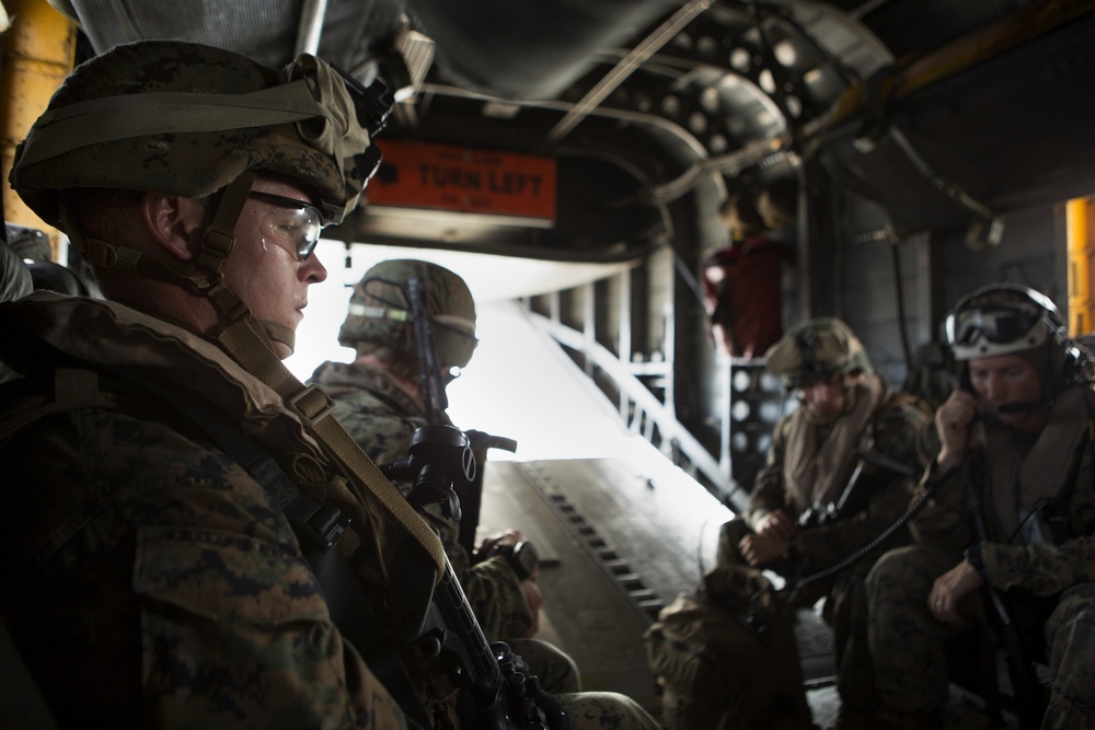 24th MEU brings relief with heavy-lifters