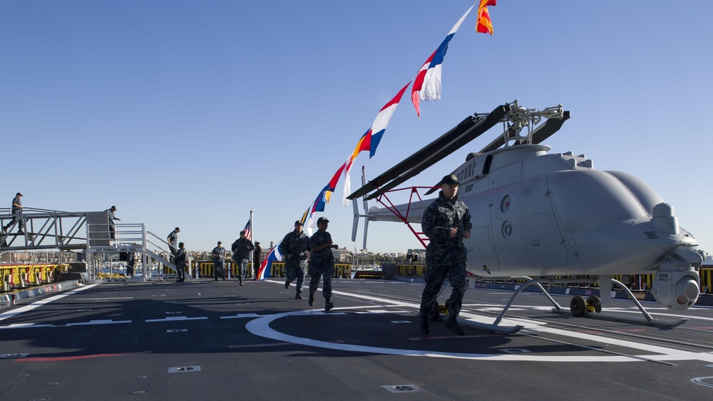 USS Zumwalt Sailors prepare for commissioning