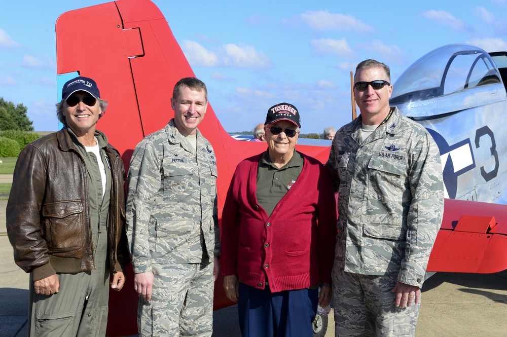 Tuskegee Airman reunites with Red Tail