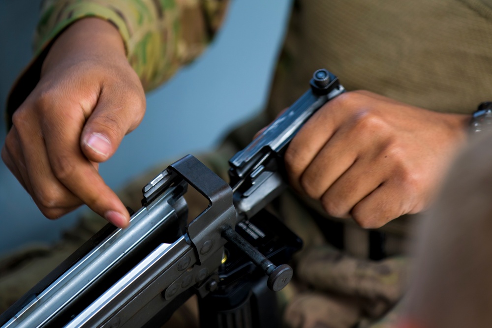 Weapons training unique for U.S. Army Central mariners