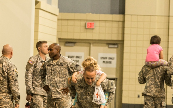 Georgia Guardsmen assist Red Cross during Hurricane Matthew