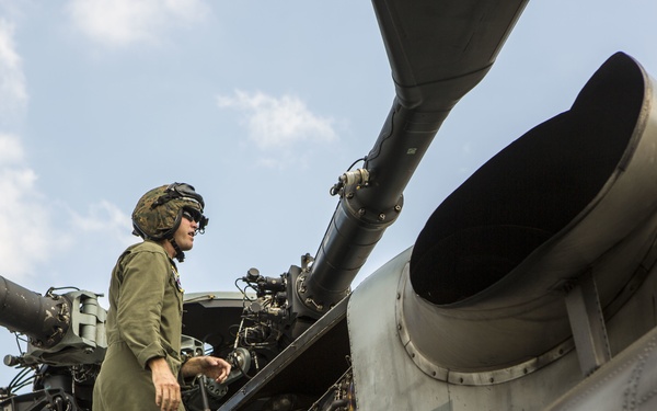 Marines with Joint Task Force Matthew prepare CH-53E Super Stallion to deliver relief support to Haiti