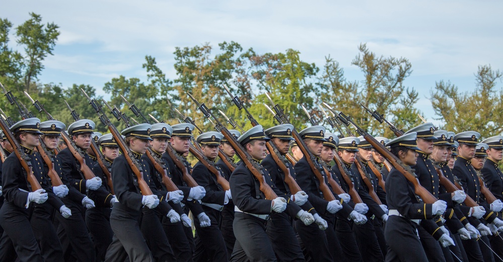 CMC Attends USNA Parade