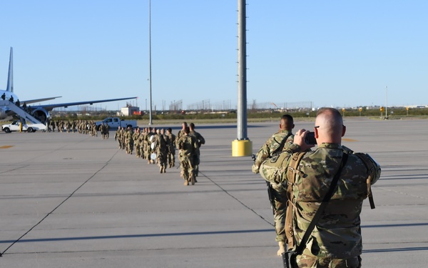 Nevada MPs, Colorado FA Regt. head to the Middle East