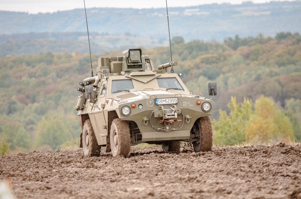 Allied vehicles showcased at visitors day ending Slovak Shield 2016