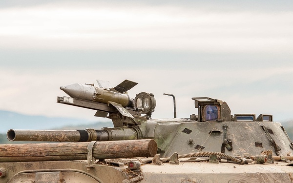Allied vehicles showcased at visitors day ending Slovak Shield 2016