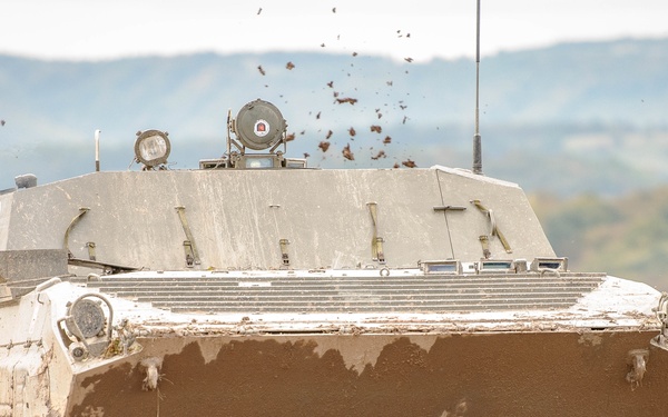 Allied vehicles showcased at visitors day ending Slovak Shield 2016