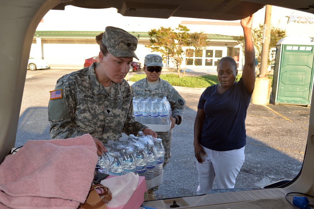 Hurricane Matthew: NC Guard Supports Water and Food Distribution Sites