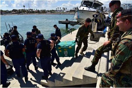 Coast Guard helps load supplies for World Food Program in Haiti