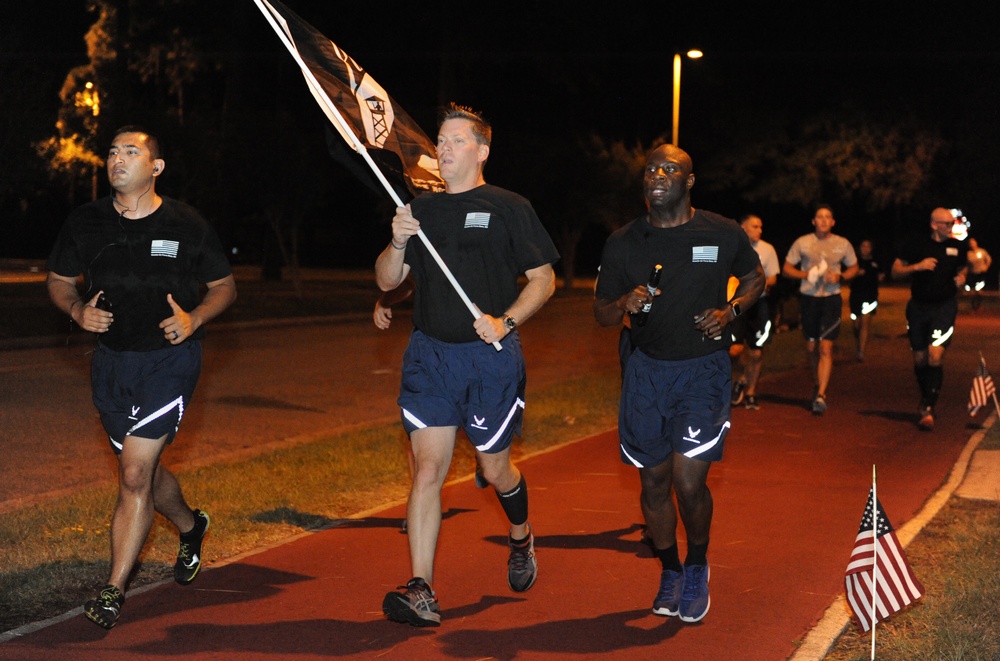 Airmen run to remember