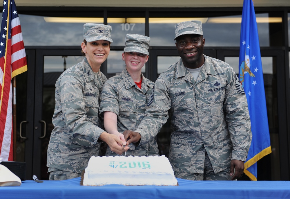 Keesler Airmen recognize Air Force birthday