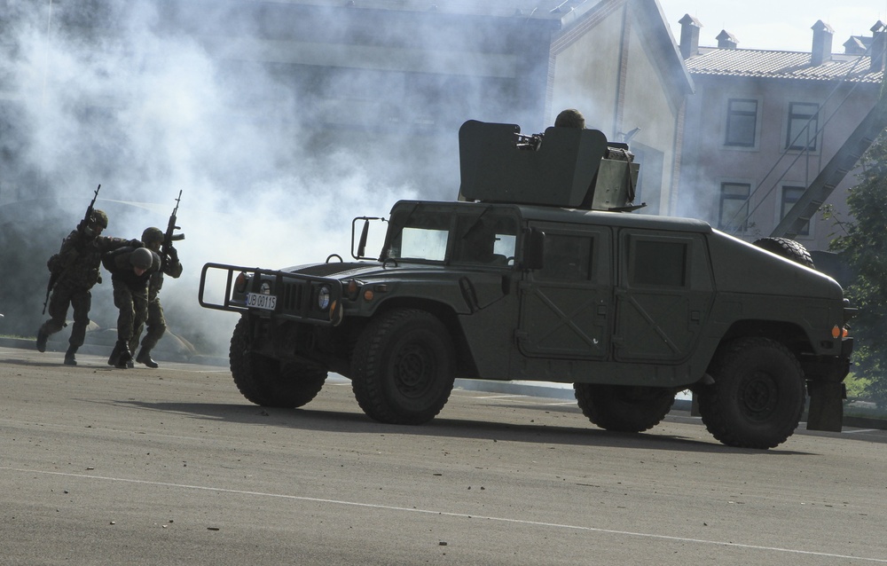 U.S. paratroopers celebrate a shared legacy with Polish allies