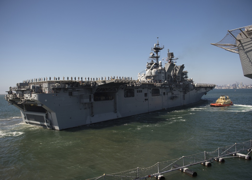 USS Makin Island (LHD 8) Departs for Deployment 2016