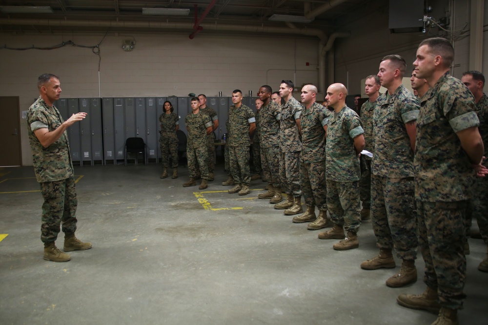 2nd MAW commanding general pays a visit to MCAS Beaufort