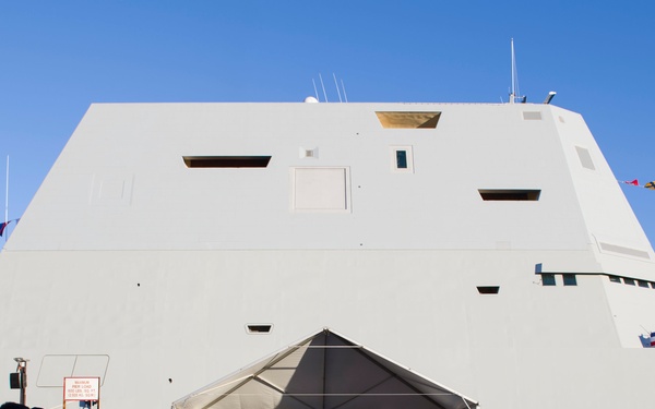 USS Zumwalt (DDG 1000) Commissions in Baltimore