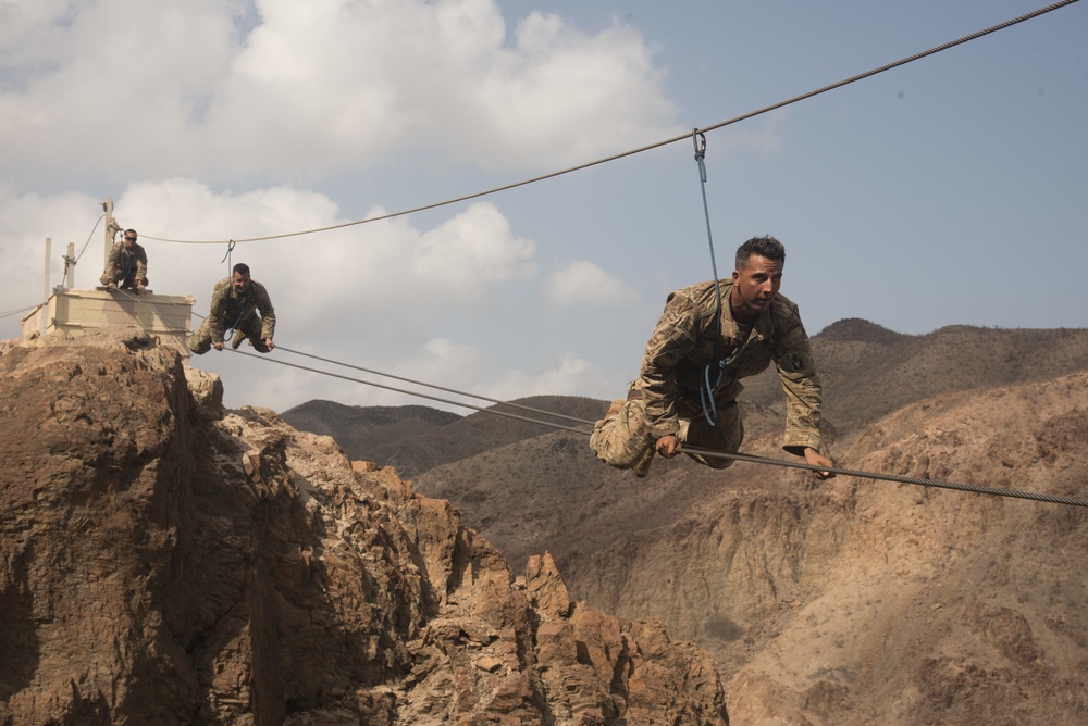 Task Force Hurricane Soldiers Complete French Desert Survival Course