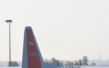 New York Air National Guard Airmen, aircraft begin annual migration to South Pole