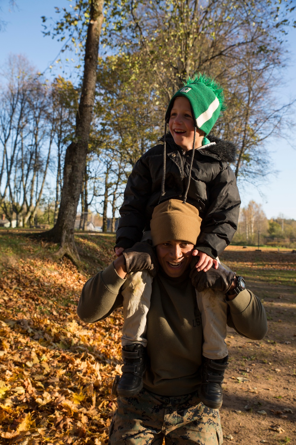 U.S. service members spend day with Latvian children