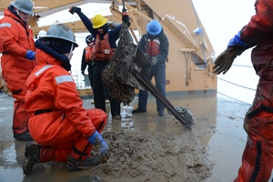 Coast Guard Cutter Healy dredges ECS