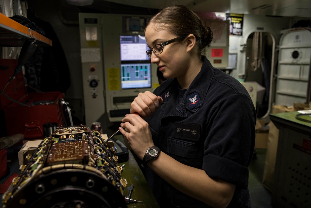 USS Dwight D. Eisenhower (CVN 69) Deployment