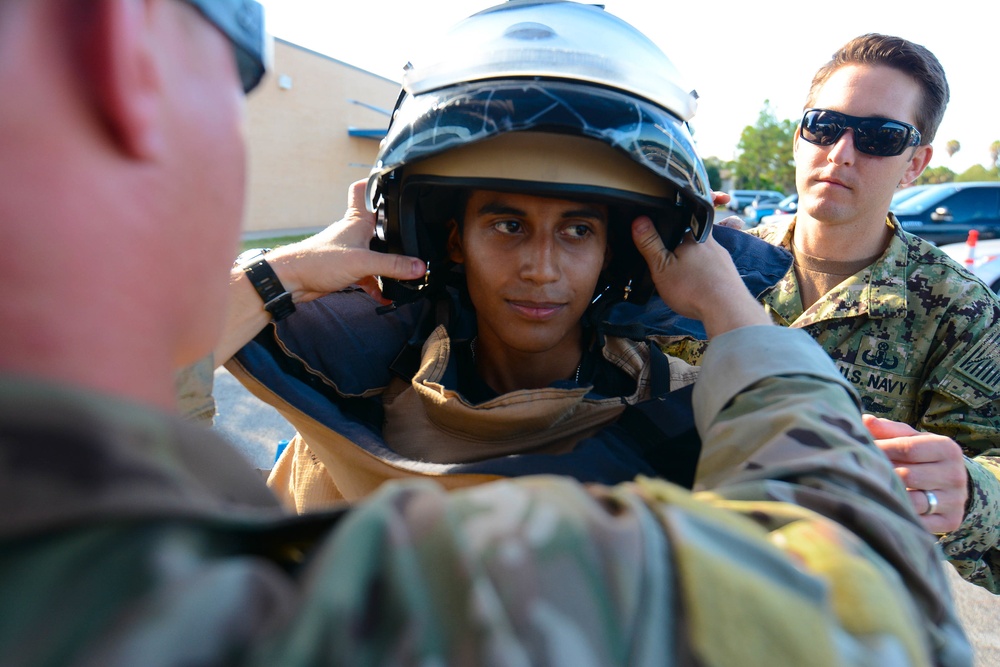 New Navy STEM Attraction 'Nimitz&quot; Impresses Students During Houston Navy Week