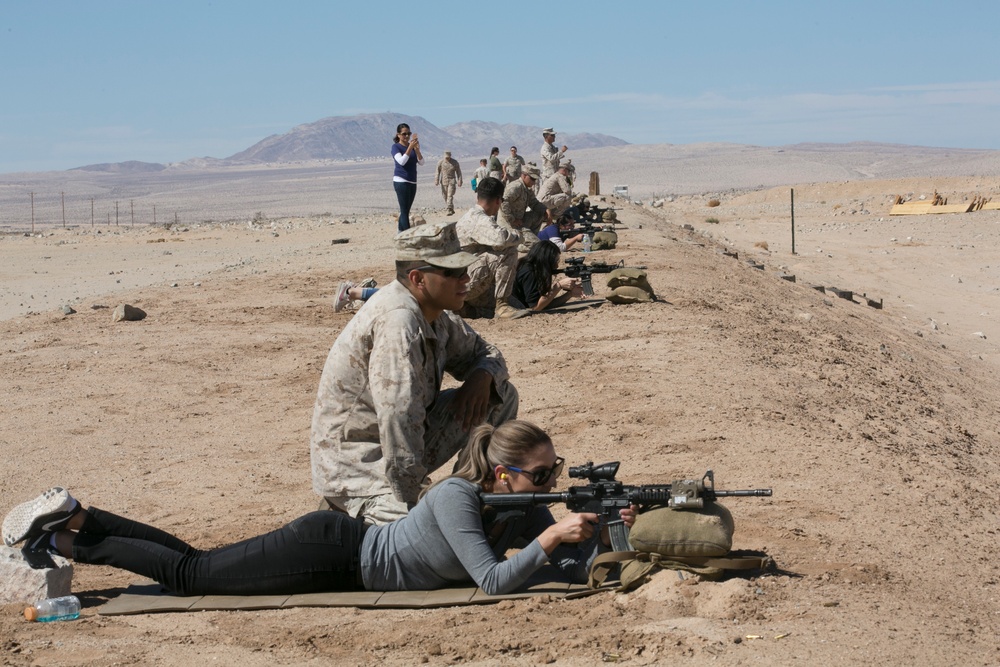 1/7 spouses receive glimpse of Marines’ training