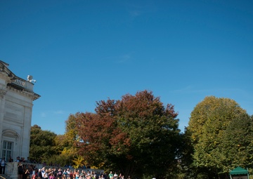 Chief of Staff Japan Maritime Self-Defense Force lays a wreath at the Tomb of the Unknown Soldier in Arlington National Cemetery