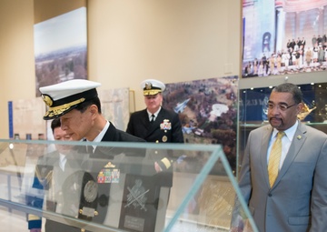 Chief of Staff Japan Maritime Self-Defense Force lays a wreath at the Tomb of the Unknown Soldier in Arlington National Cemetery