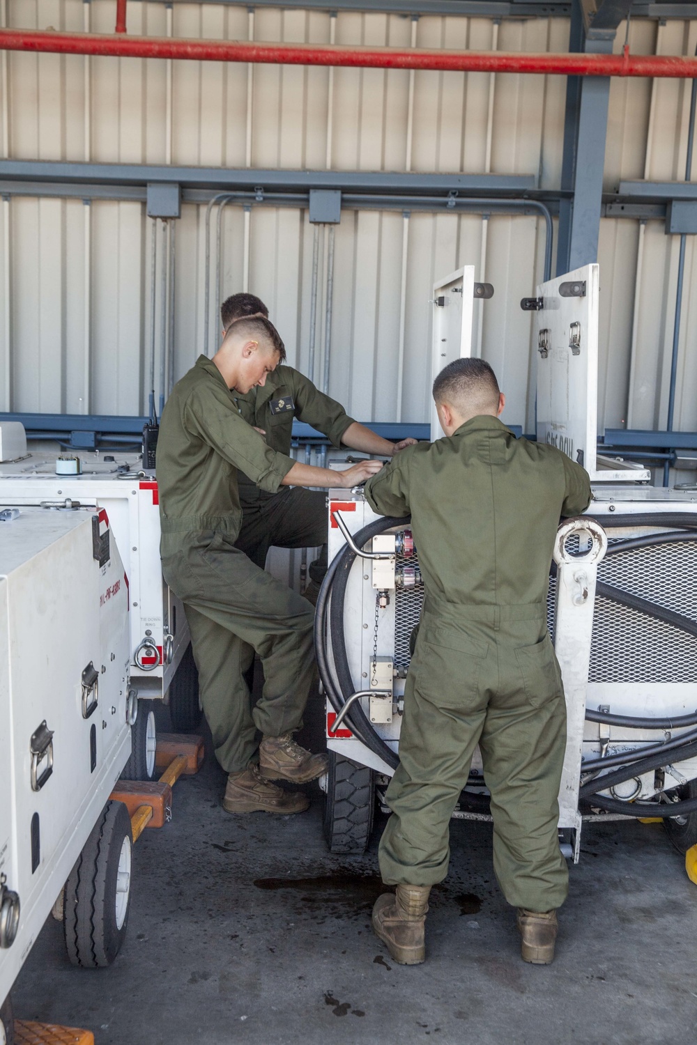 Marine Aviation Logistics Squadron 29 Performs Routine Maintenance