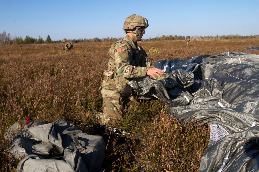 SILVER ARROW 2016 Begins: Sky Soldiers kickoff Exercise