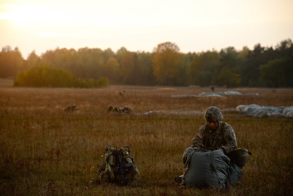 173rd Peacemaster Unity Heavy Drop and Airborne Jump