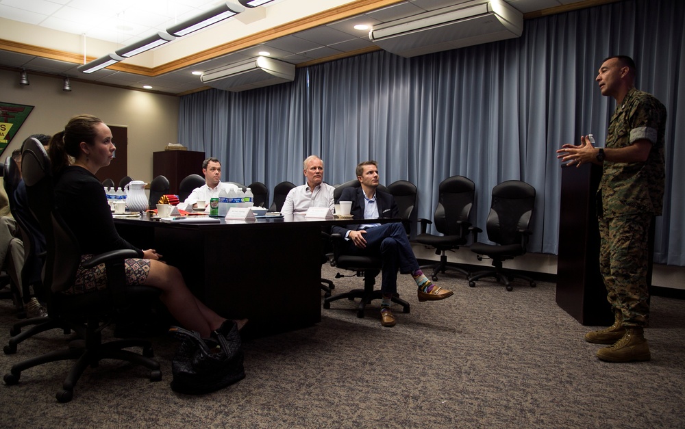 Congressional members visit MCAS Futenma