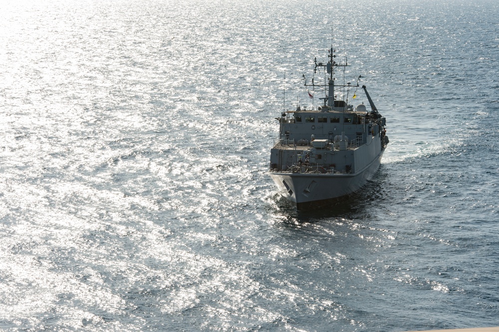 UK/US Mine Counter Measures Exercise 17