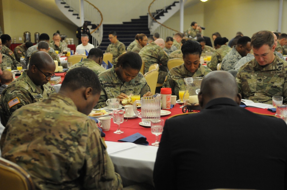 Community thanks God, country during inspirational breakfast