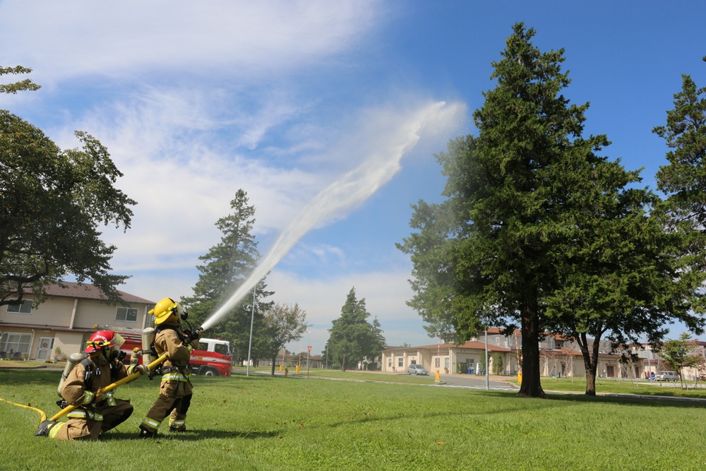 Camp Zama, SFHA youth get familiar with firefighters