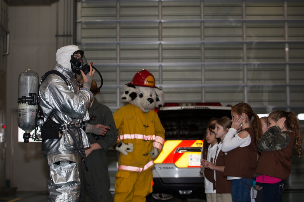 Iwakuni Brownies learn fire safety, prevention