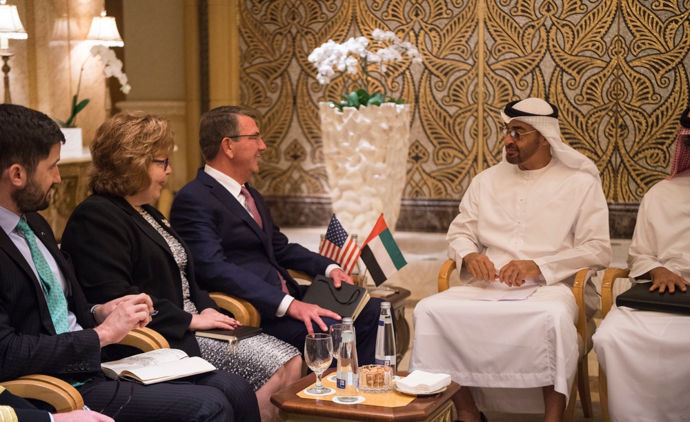 SD meets with UAE crown prince
