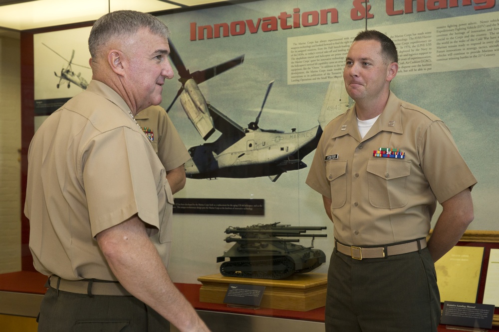 ACMC Speaks to Students attending Marine Corps Expeditionary Warfare School