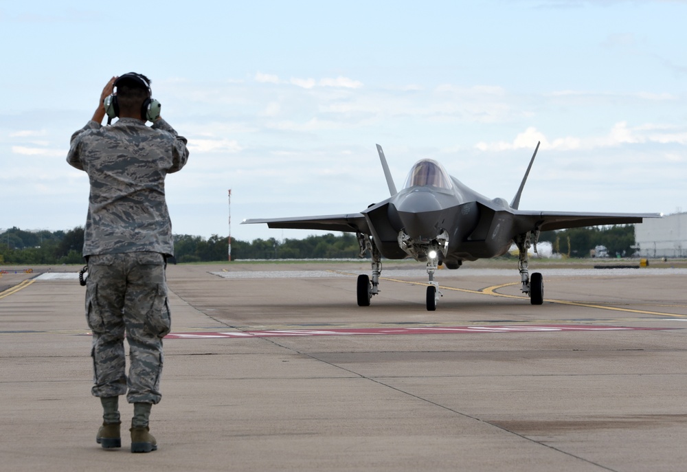 Nomads debut at Alliance Airshow