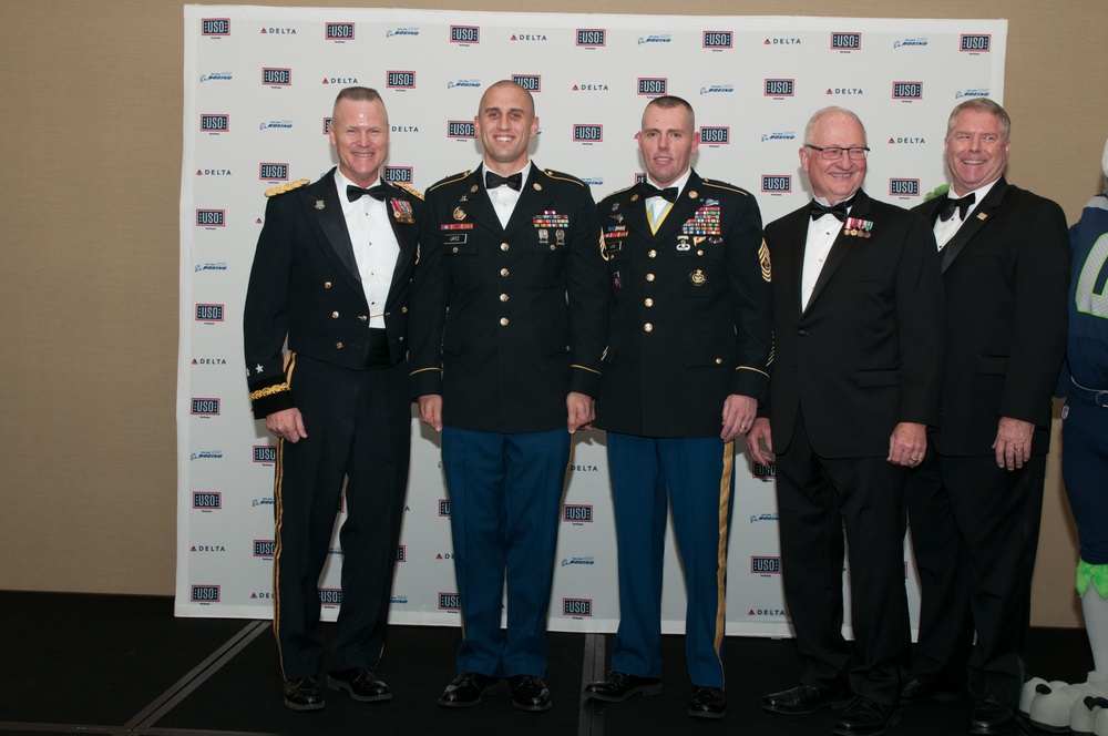 USO Northwest gala recognizes Military Members of the Year