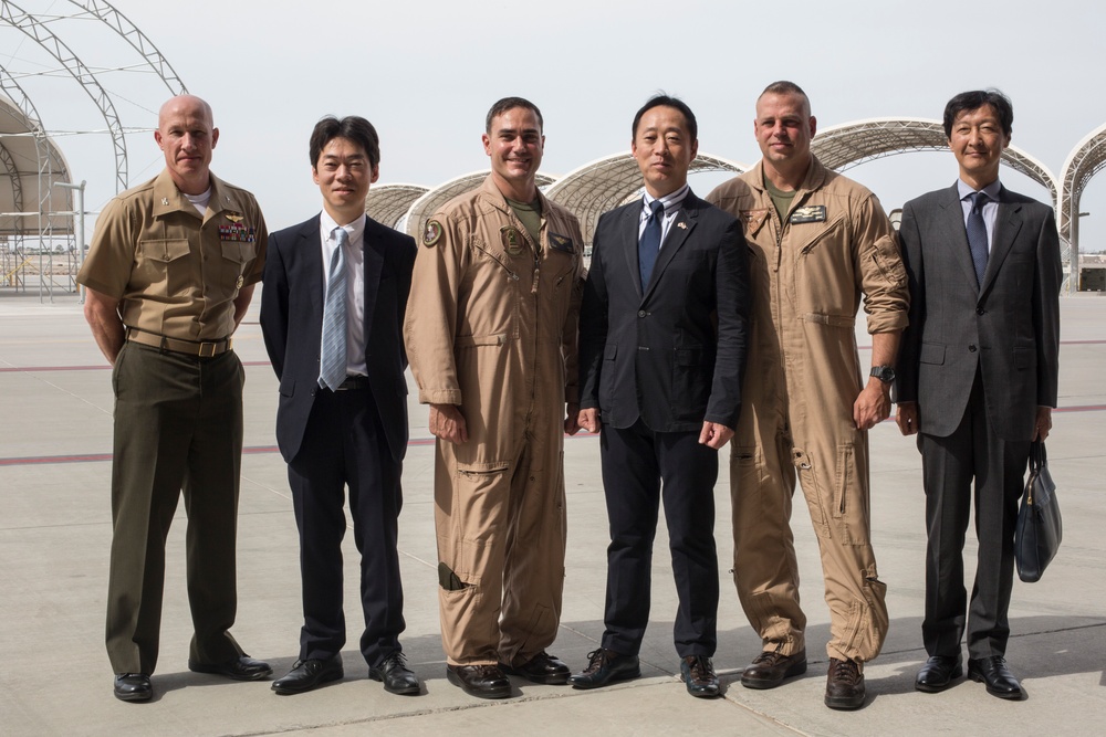 Fukuda visits MCAS Yuma