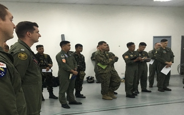 Flight Crews Conduct Daily Live FLy Cell Planning Sessions at PHIBLEX 33