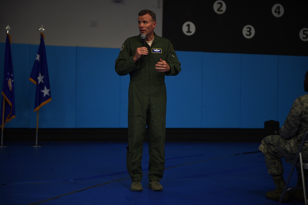 Gen. Wolters visits the 501st Combat Support Wing