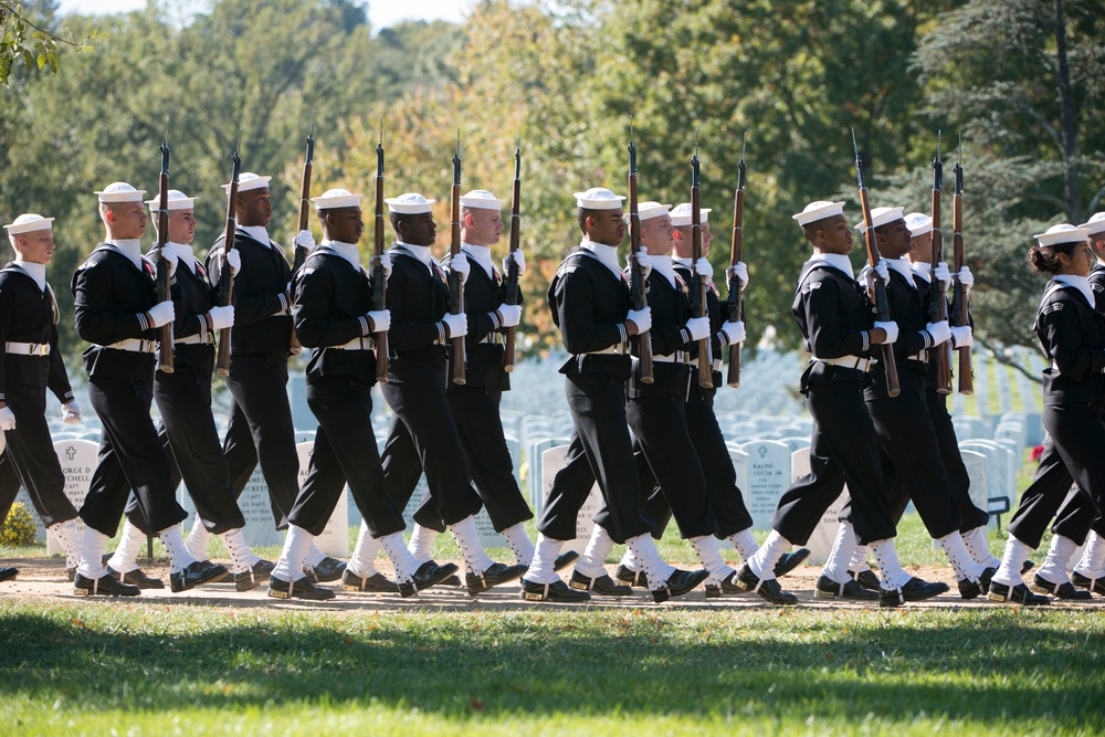 Graveside service of U.S. Navy Fireman 3rd Class John H. Lindsley