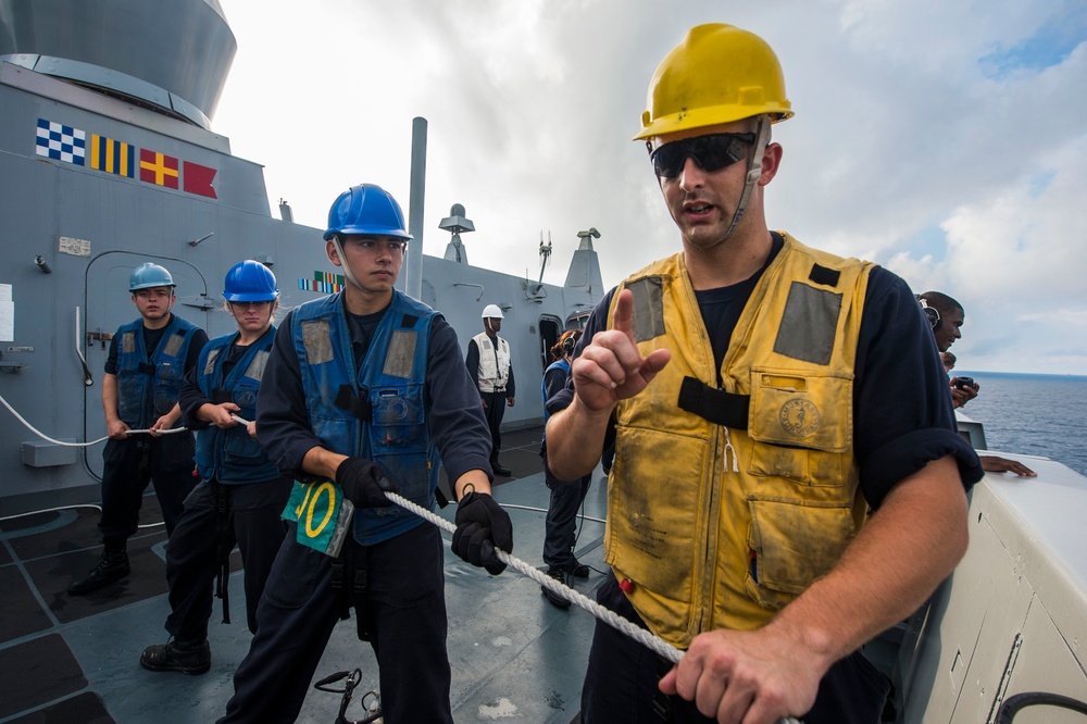 Green Bay conducts replenishment at sea with USNS Washington Chambers