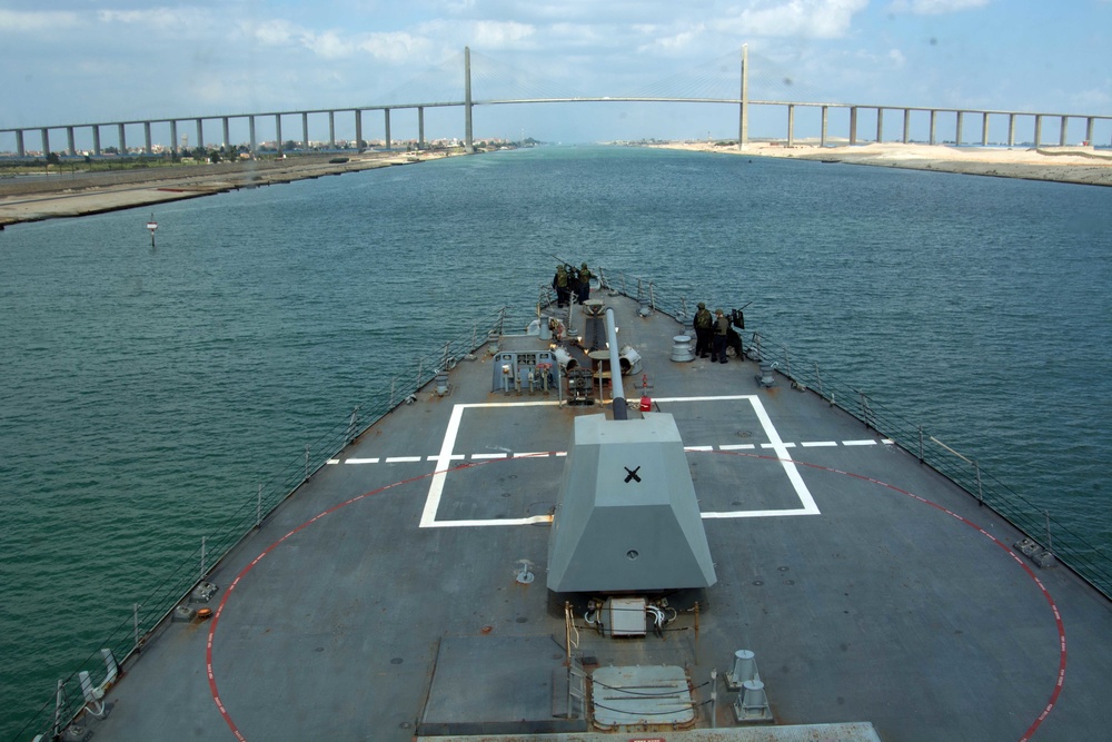 USS Mason (DDG 87) Suez Canal