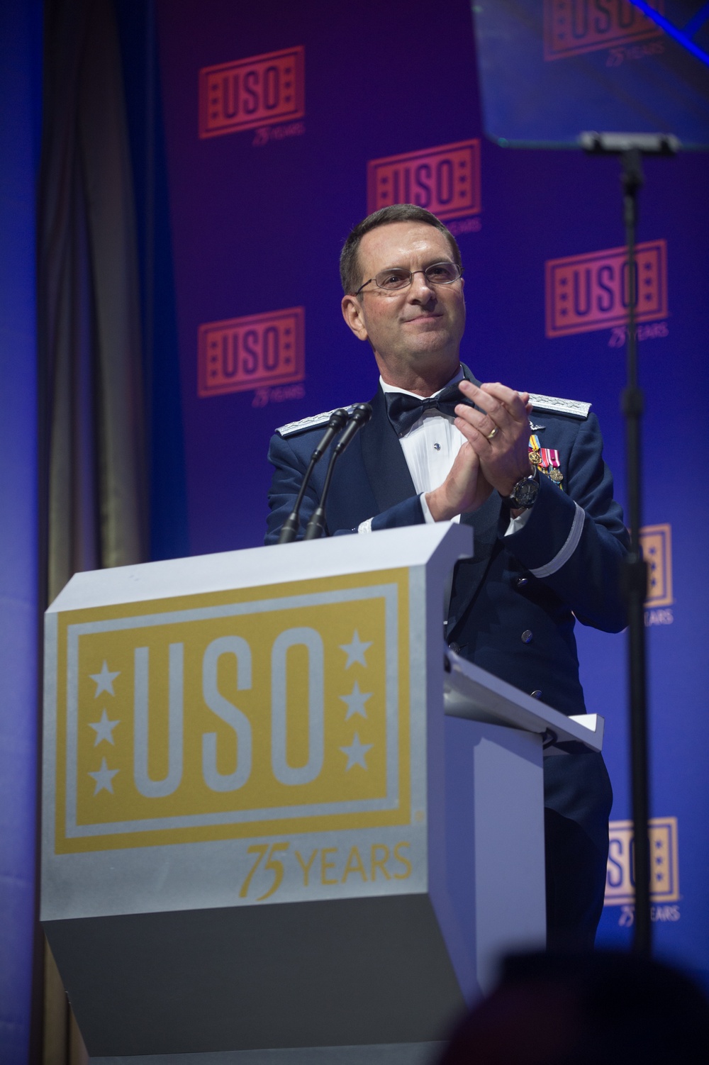 2016 USO Gala